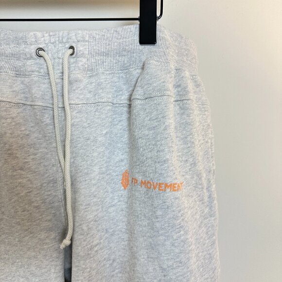 FREE PEOPLE Movement Undefeated Swestpants in Light Heather Grey Size Large - Picture 4 of 10